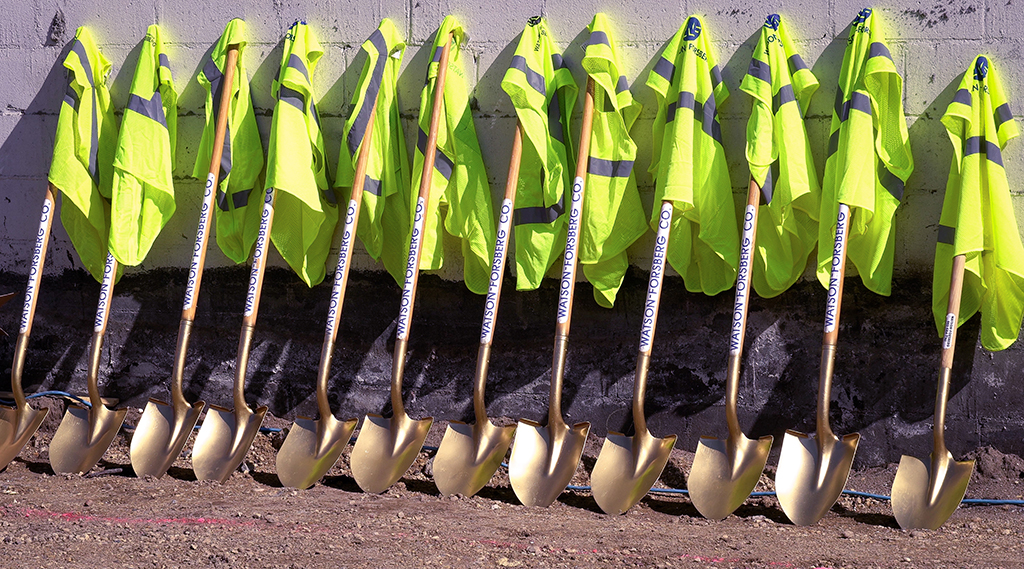 Shovels_and_vests